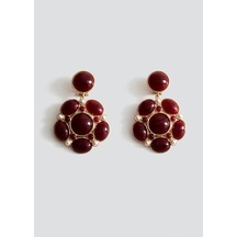 Bordo Taşlı Sallantılı Küpe Resimdeki
