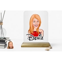 Kişiye Özel Kadın Karikatürlü Ahşap Standlı Çerçeve-33