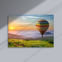 Zirvede Uçuş: Renkli Hava Balonu Ve Manzaranın Hakimiyeti Kanvas Tablo - 35 X 50