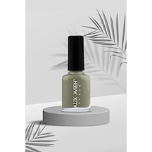 Haki Yeşil 44 - Yüksek Pigmentli Uzun Süreli Kalıcılık Hızlı Kuruma - Nail Lacquer 44