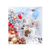 Krom Ve Pastel Balon Konsept Zincir A