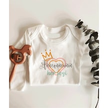 İmaj Tuğbababy Anneannesinin Her Şeyi Uzun Kol Çıtçıtlı Organik Bebek Body Beyaz