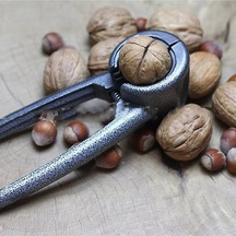 Fonksiyonel Dayanıklı Ergonomik Ceviz Kıracak Döküm Döküm Gri