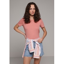 Colin's Colins Regular Fit Yuvarlak Yaka Düz Kadın Pembe Kısa Kol Tişört Cl1080442 Q1.v1 Prs