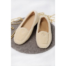 Peluş Tüylü Nakış Detaylı Kadın Ev Ayakkabısı Babet