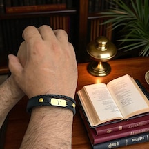 Archin T Harfine Özel 14 Ayar Altın Plakalı Hakiki Siyah Derili Oval Motifli Hediye Bileklik-563harf T