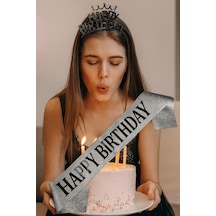 Doğum Günü Parti Kuşağı Happy Birthday Yazılı Gümüş Simli Kumaş Üzerine Siyah Baskılı Doğum Günü Aksesuarı Diğer