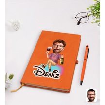 Kişiye Özel Erkek Karikatürlü Turuncu Termo Deri Defter Kalem Set N11.1460