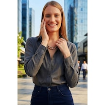 Tudors Kadın Slim Fit Dar Kesim Uzun Kollu Pamuklu Vücuda Oturan Dokulu Antrasit Basic Gömlek-38816