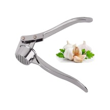 Paslanmaz Çelik Sarımsak Presi, Profesyonel Mutfak Sarımsak Kırıcı, Sarımsak Kıyma Makinesi Zencefil Kırıcı, Ağır Hizmet Tipi Sarımsak Pre Walkbee 1596 B Siyah