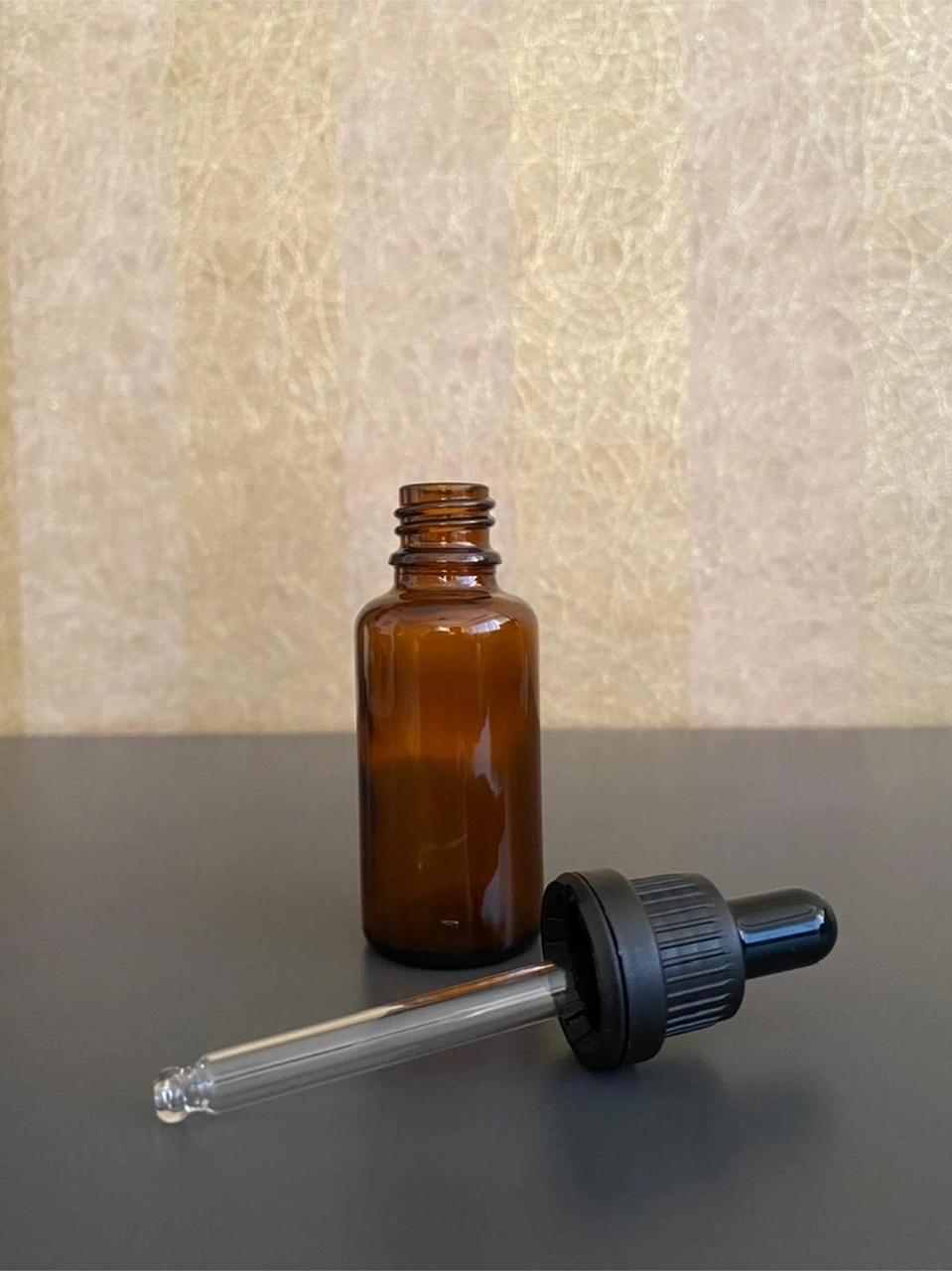30ml Kahverengi Cam Damlalıklı Şişe, 100 Adet,siyah Kapak Siyah Emzik, Ecza Şişesi, Damlalıklı Şişe, Propolis Şişesi, Damlatmalı Şişe, Saç Serum Şişesi, Ecza Şişesi