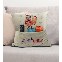 Bk Gift Kişiye Özel Yılbaşı Karikatür Tasarımlı Organizer Kumanda Ve Atıştırmalık Cepli Krem Kırlent Yastık- 4, Yılbaşı Hediyesi, Yeni Yıl Hediyeleri Sarı