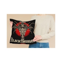 Metal Müzik Grubu Black Sabbath God İs Dead Desenli Kare Yastık Kılıfı Çok Renkli