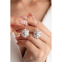 Çekirdekjewelry 925 Ayar Gümüş Zirkon Taşlı Kar Tanesi Kolye Ve Küpe Seti Gri