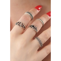 Gümüş Renk Lotus Model Siyah Kristal Taş Detay Bayan Yüzük Kombin Çok Renkli