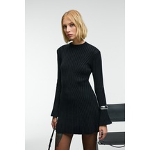 Grimelange ENCANTO Kadın Yuvarlak Yaka Çizgi Desenli Slim Fit Siyah Elbise