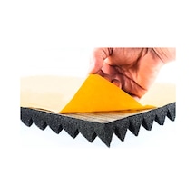 Ses Yalıtımı Akustik Piramit Süngeri Kendinden Yapışkanlı 40mm 50x50 Ses Yalıtımı