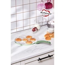 Karaca  Mutfaksever Biogranit New Year Pankek Tava 26 Cm Krem