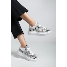 Erceka Zebra Desene Sahip Kadın Spor Ayakkabı Sneaker Bağcıklı Günlük Kullanıma Uygun Beyaz-siyah Renkli Beyaz Zebra