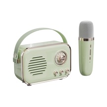 Yifomall Mini Bluetooth Hoparlör, Taşınabilir Karaoke Makinesi, Hıfı Subwoofer, Kablosuz Mıkrofon, 6 Ses Efekti, Dış Mekan Müzik Sistemi, Açık Yeşil Tek Mıkrofon