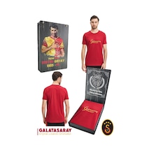 Galatasaray Lisanslı Kırmızı Erkek T-shirt Kişiye Özel Metin Oktay Baskılı Ahşap Kutulu 104 Kırmızı