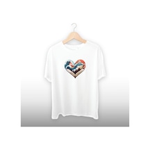 Kalp Kitap Detaylı Unisex Tişört Beyaz
