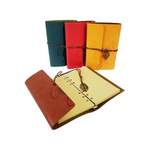 Büyük Boy Yaprak Desenli Defter 40 Yaprak 18.5x12.5 Cm Çok Renkli