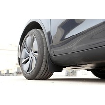 Tesla Model Y Juniper İle Uyumlu Çamurluk Seti Delmesiz Montaj