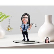 Kişiye Özel Kadın Polis Karikatürlü 3D Ahşap Biblo Ve Isimli Gold