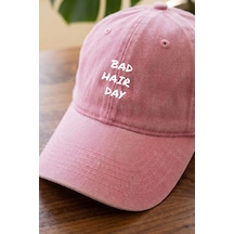 Emybox Bad Hair Day Yazılı Yıkamalı Unisex Şapka - Eskitme Metal Tokalı Ayarlanabilir Baskılı Beyzbol Şapka Pembe