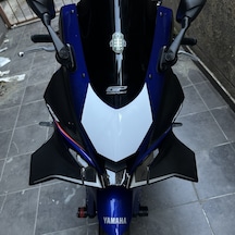 Yamaha Yzf-r25 Ön Kafa Beyaz Sticker Etiket Modeli Üçgen Yarış Desen 1 Adet
