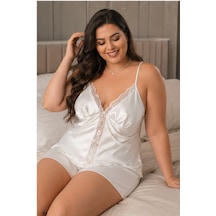 Loule Büyük Beden Ekru Ön Dantel Detaylı Saten Şortlu Pijama