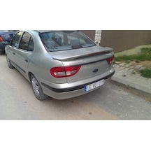 Renault Megane 1 Işikli Spoiler STR-915