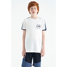 Tommylife Tommy Life Beyaz Omuz Baskı Detaylı Standart Kalıp O Yaka Erkek Çocuk T-shirt - 11121 Beyaz
