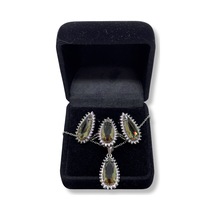 Oya Silver Beyaz Işıltı Çevrili Zultanit Gümüş Set&takım Oya Silver Beyaz Işıltı Çevrili Zultanit Gümüş Set&takım