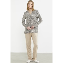 Sementa Yakası Düğmeli Leopar Kombinli Pijama Takım - Bej Bej