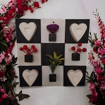 Ahşap Kalpli Siyah Beyaz Duvar Çeçekliği Süsü Yapay Çiçek B5