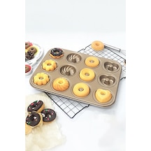 Karbon Çelik 12 Li Çiçek Kalp Şekil Donut Kek Pişirme Kalıbı Mt123 Krem