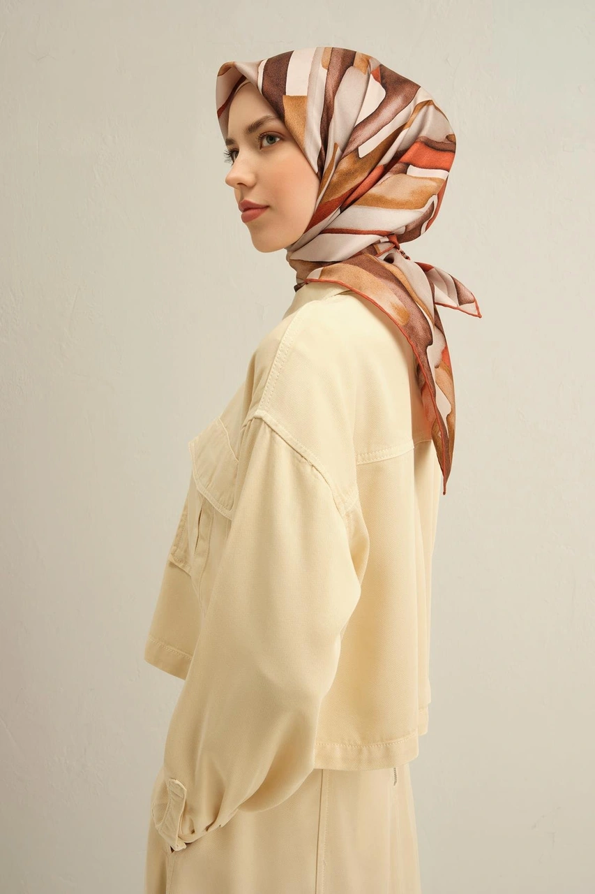 Armine Soyut Desenli Saf İpek Twill Eşarp 9306d 09 KAhverengi