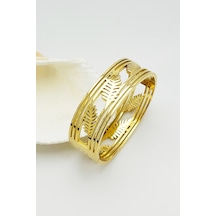 Caisya Altın Kaplama Yaprak İşlemeli Geniş Enli Çelik Kelepçe Bileklik 17 CM Gold