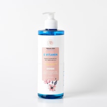 Natural Clinic E Vitaminli Canlandırıcı ve Yüz Temizleme Jeli 400 ML