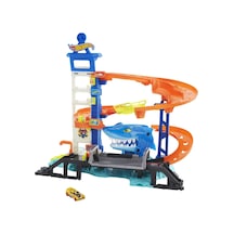 Hot Wheels Köpek Balığından Kaçış Oyun Seti HDP06 Hot Wheels Köpek Balığından Kaçış Oyun Seti HDP06