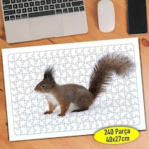 Karlı Kış Mevsiminde Sevimli Sincap 240 Parça Puzzle Yapboz-8560