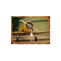 Bedeko Savaş Uçağı Ve Kadın Mdf Poster 35 Cm X 50 Cm