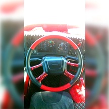 Dikişli Direksiyon Kılıfı Siyah Kırmızı Deri Siyah Dikişli Scania Tır Kamyon İçin Siyah