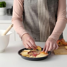 24 Cm Siyah Emaye Kaplı Kek Ve Tart Kalıbı Siyah Çok Renkli