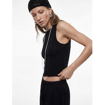Koton Bürümcük Kumaş Dokulu Slim Fit Bisiklet Yaka Kolsuz Bluz Siyah 6sak10346ek Koton Bürümcük Kumaş Dokulu Slim Fit Bisiklet Yaka Kolsuz Bluz Siyah 6sak10346ek