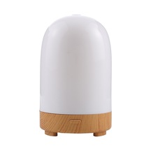 Renkli Işıklı 5w Kapsül Şekli Mini Nemlendirici, Kapasite: 50ml, Dc 5v Beyaz