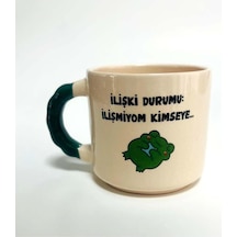 İlişmiyom Kimseye Baskılı Yeşil Bombe Kulplu Kupa