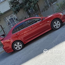 Kit Garaj Lancer Yan Marşpiyel Çift Plastik Boyasız